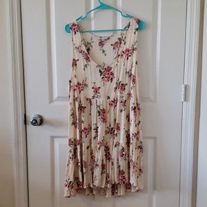 White floral AE dress
